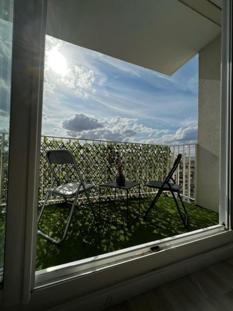 Evasion Familiale & Appartement Convivial Et Chaleureux Épinay-sur-Seine المظهر الخارجي الصورة